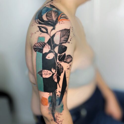 tatouage abstrait graphique tatoueur bras aquarelle couleur grenoble