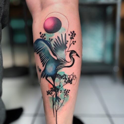tatouage abstrait graphique tatoueur bras aquarelle couleur grenoble oiseau